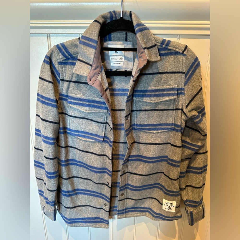 QUIKSILVER Men’s SIZE Small Regular Fit Blue Grey Striped Button Do…